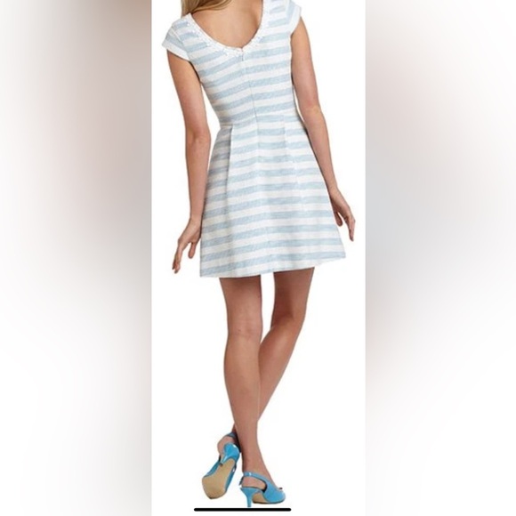 Lilly Pulitzer Rylan Flutter Blue Lurex Boucle Stripe Daisy Pearl Lace Dress Sz6 - Picture 15 of 15
